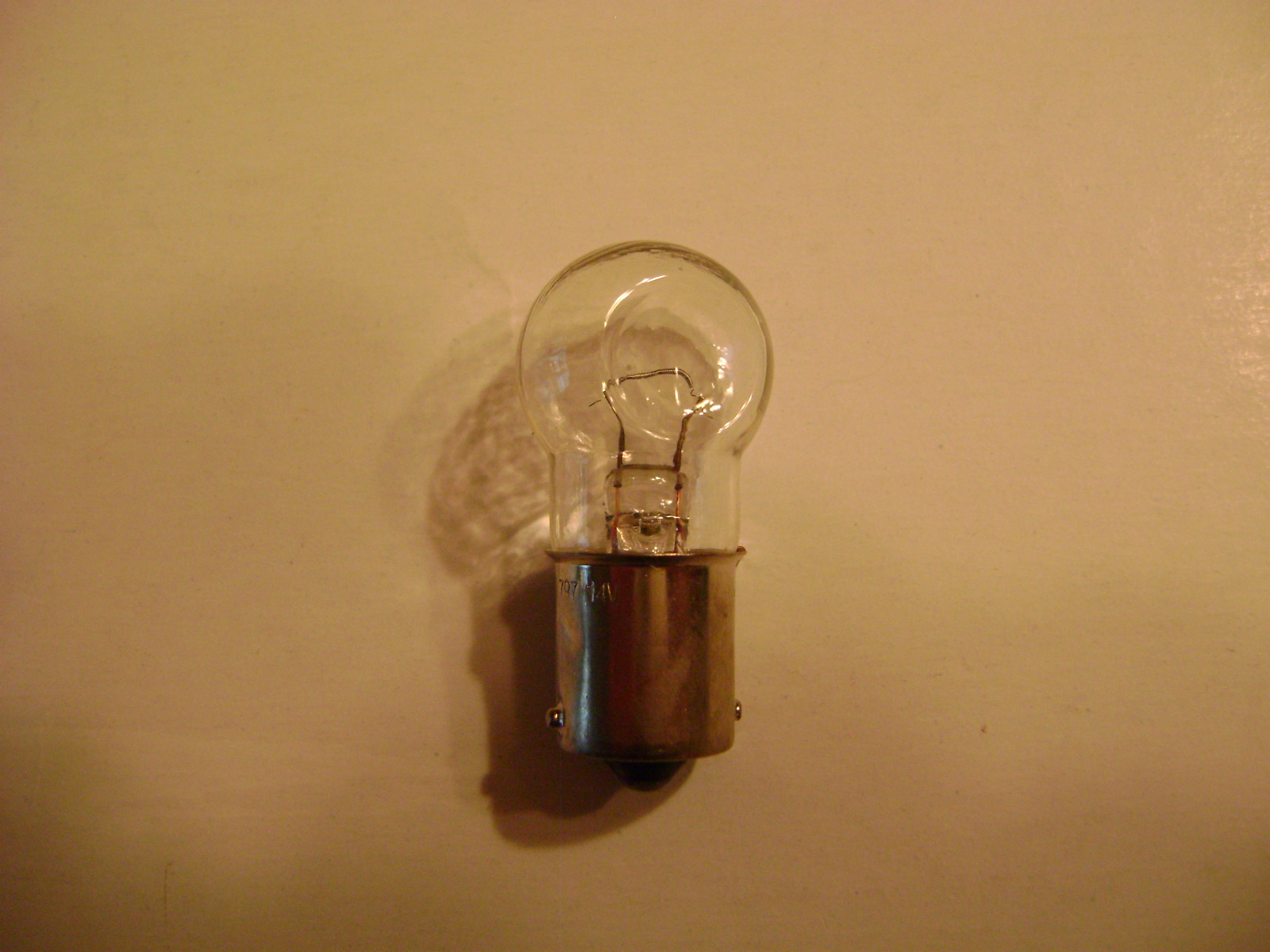 Lionel 14 Volt Indented Smoke Bulb