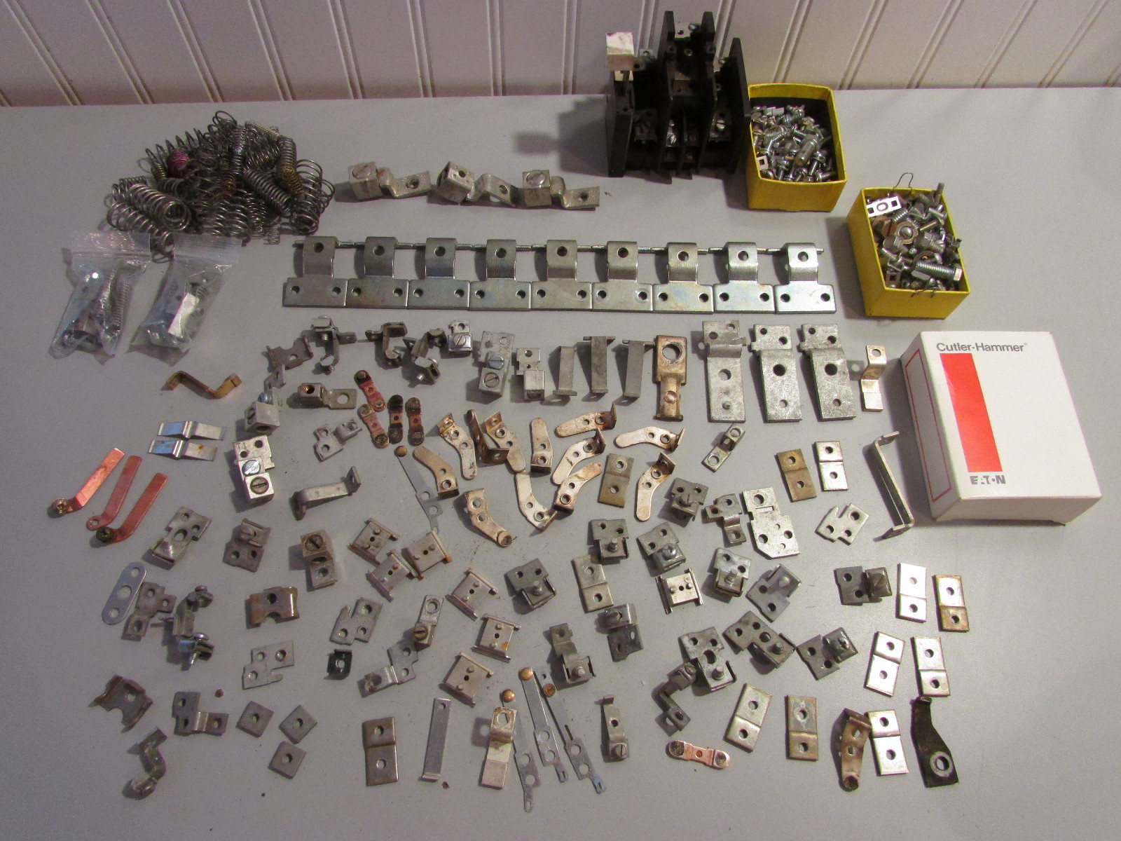 Massive Lot of Eaton Cutler Hammer Contact Parts. 5lbs! Mostly Unused.