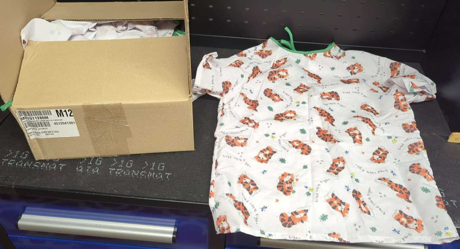 (1) New Medline Pediatric Tiger Print Pediatric Medium White Gown Reg