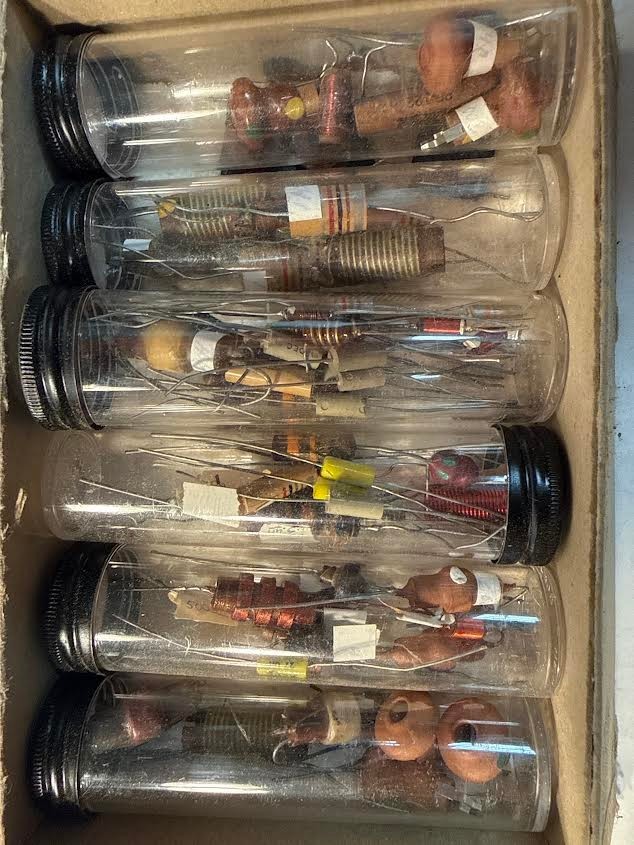 Vintage RF Coil & Inductor Lot Electronics Parts - Ham Radio Tube Radio #40