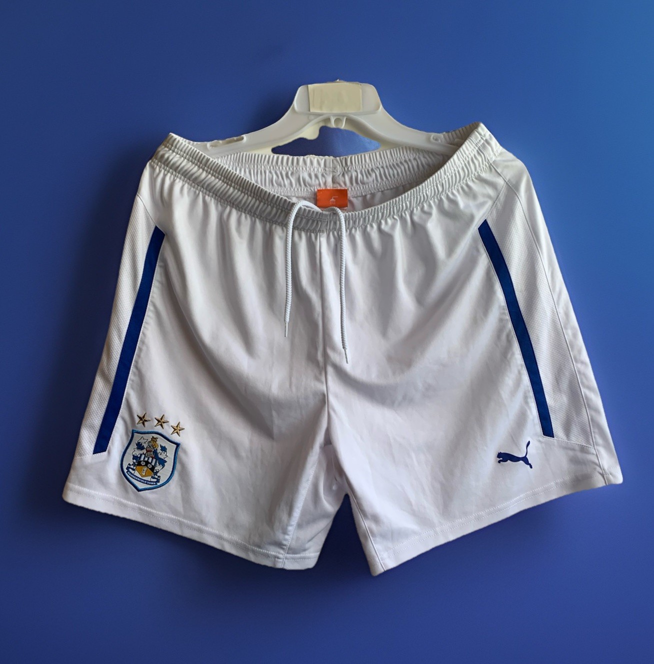PUMA Huddersfield Town Terriers Soccer Football Shorts White Mens Large NWOT