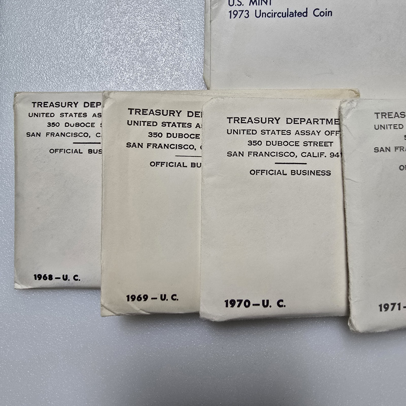 US Mint Sets 1968 - 1981 14 Uncirculated P & D Sets Includes 3 Silver Halves OGP