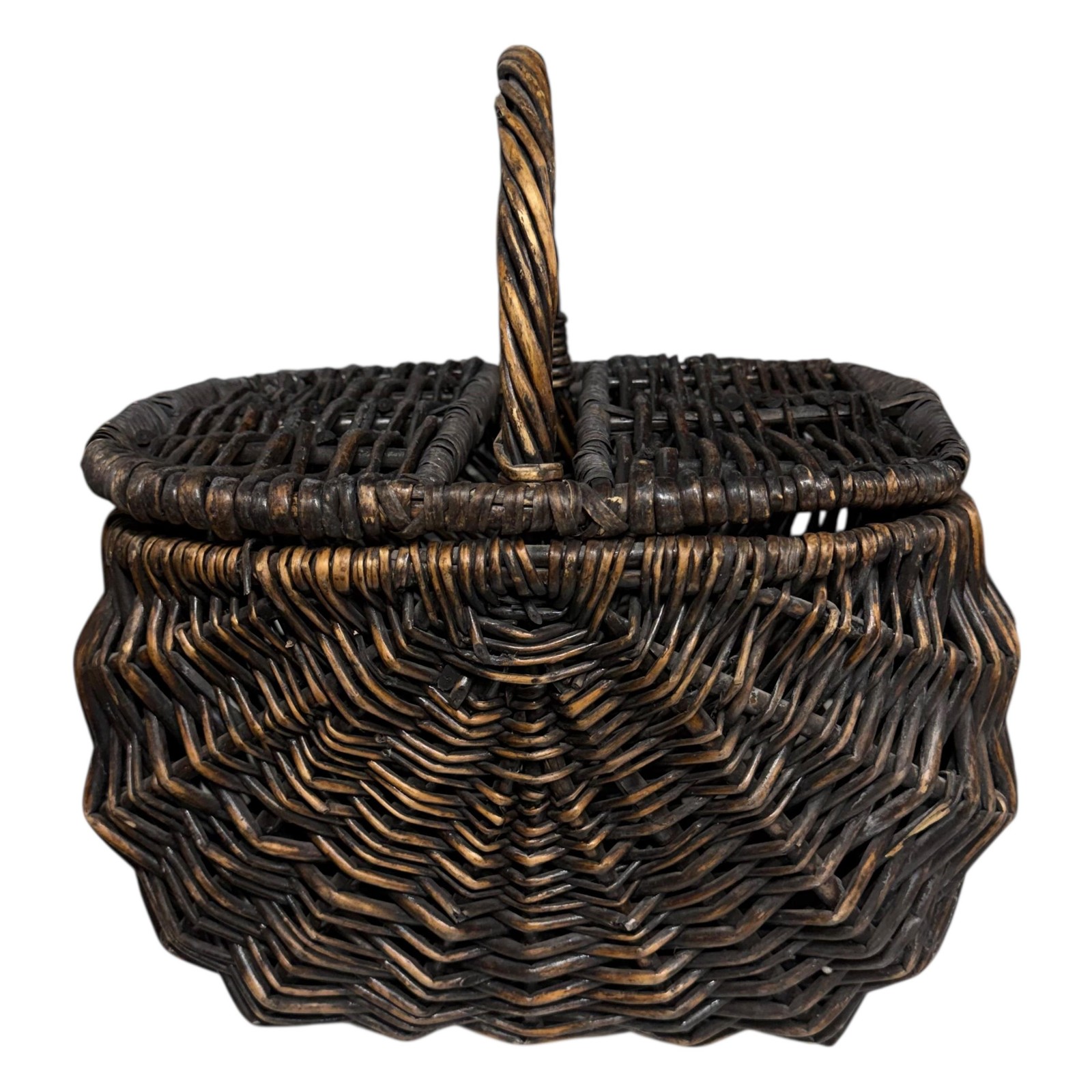 Wicker Lidded Picnic Basket 16" x 12" Brown Butt Rattan Handle Rustic Primitive
