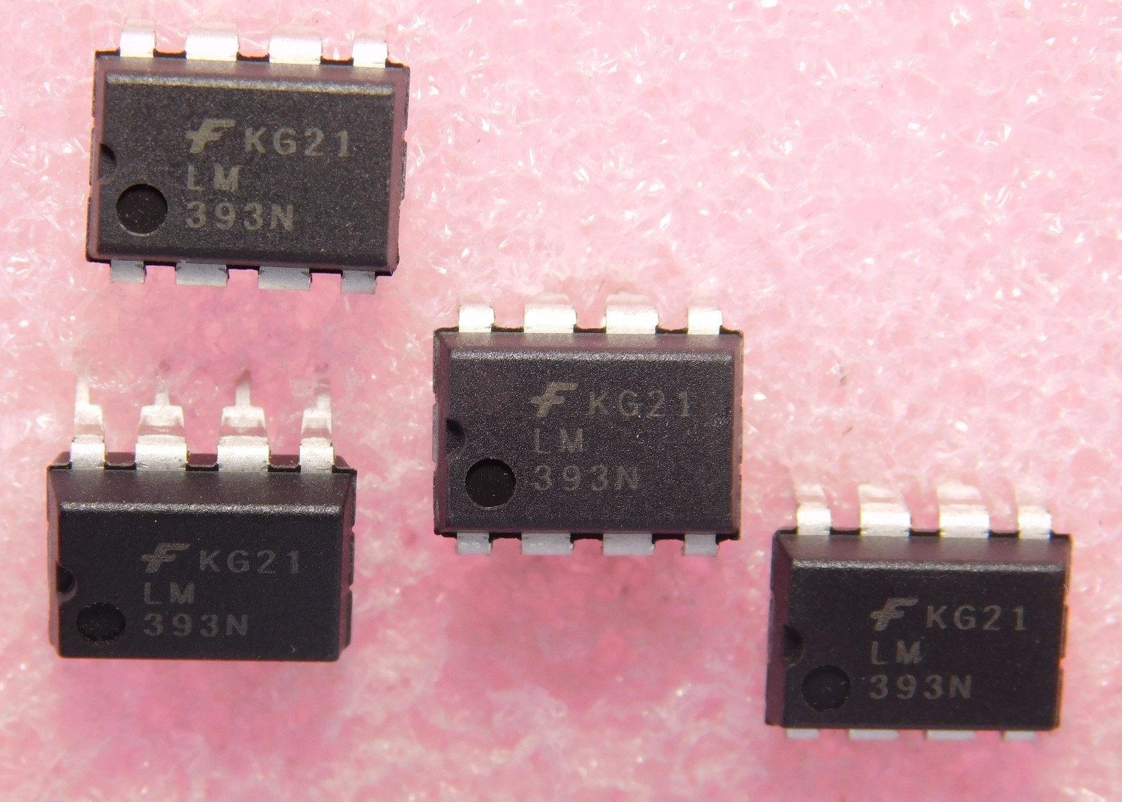 NE566N / IC / DIP / 4 PIECES  (qzty)