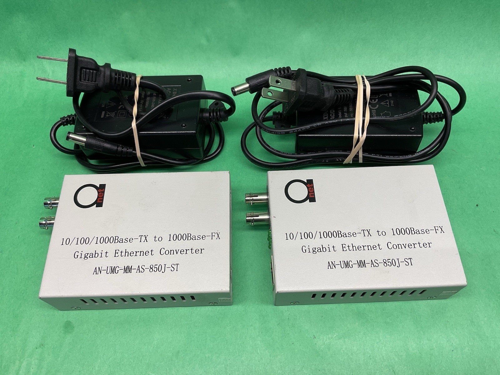 x2 Gigabit Fiber Media Converter AN-UMG-MM-AS-850J-ST - LOT OF 2 UNTESTED