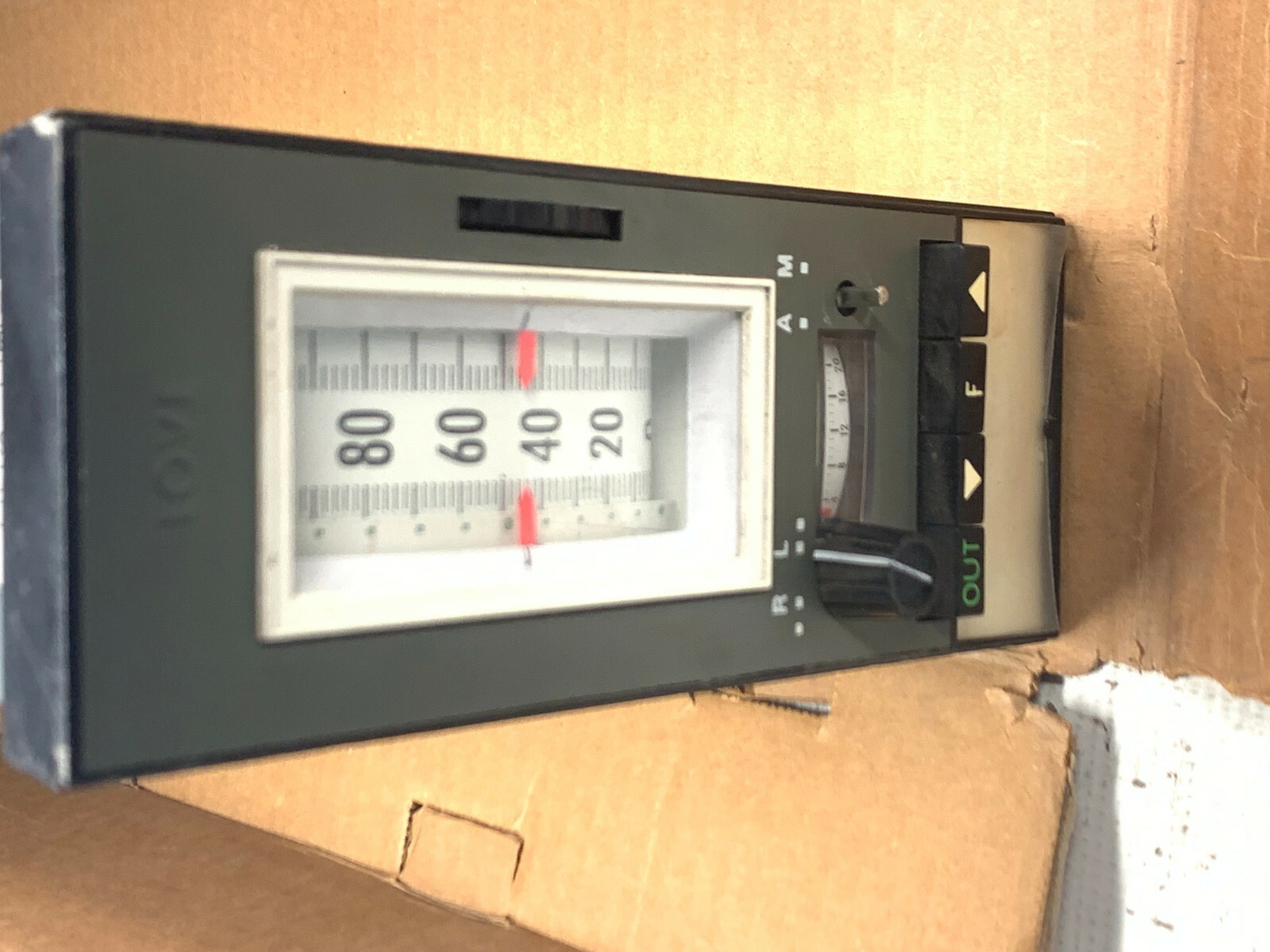 LOVE INDICATING CONTROLLER 117V O/P 4-20mA 17VA 10W