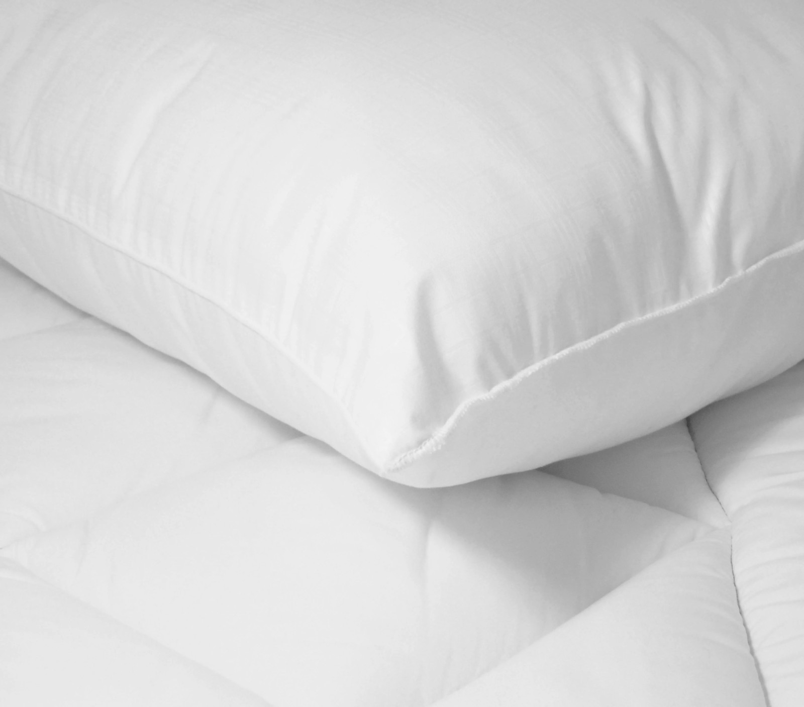 Mainstays Comfort Complete Bed Pillow, Standard/Queen.