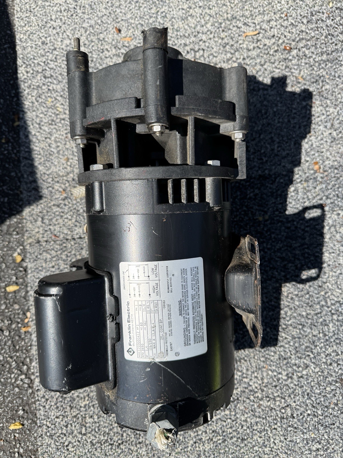 LOT LIFE LEFT Franklin Electric 115/230 v60 hz, hp 1, SF 1.4 3450 RPM 1203000412