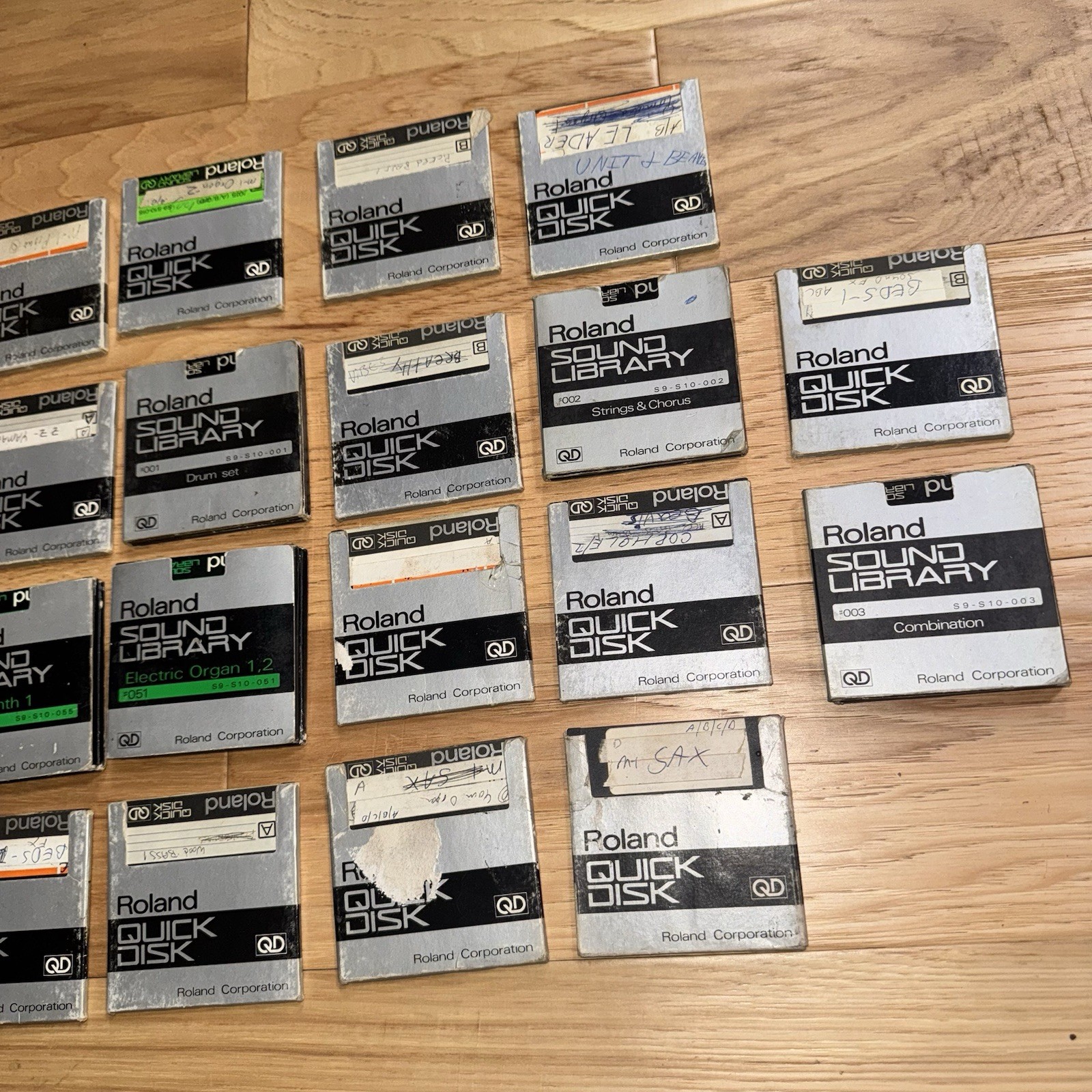 18 Vintage Roland Quick Disk Sound Library Synth, Drum, Organ, Strings Japan
