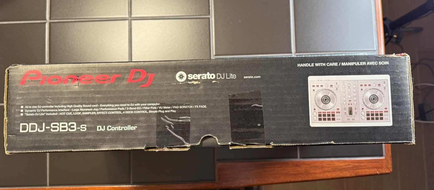 Pioneer DJ DDJ-SB3-S Silver DJ Controller for Serato DJ Lite Open Box