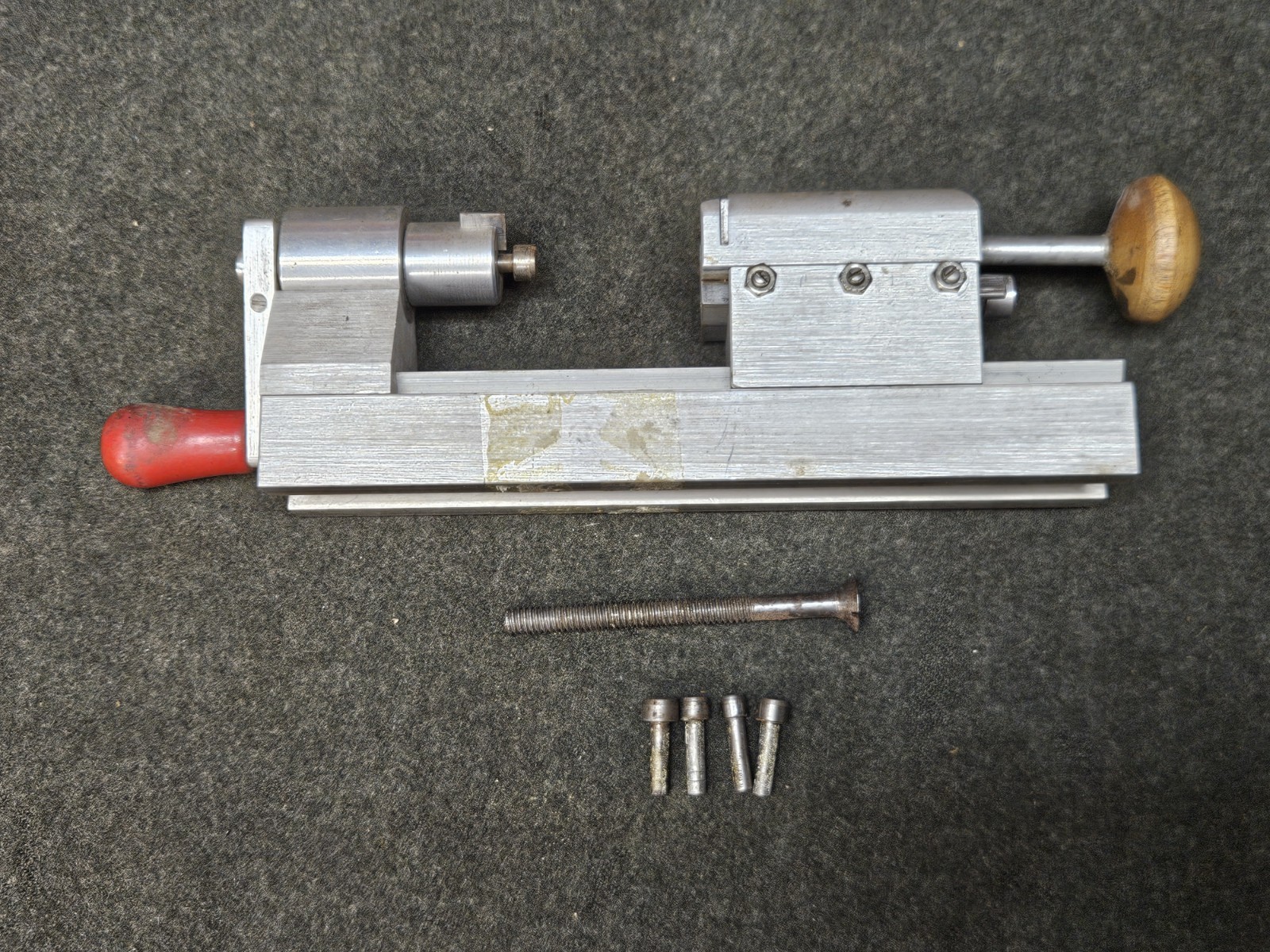 G.T. SMILEY CARTRIDGE CASE TRIMMER with Pilots Reloading Reloader