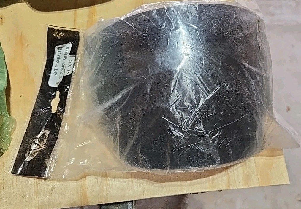 New VEGA Face Shield Visor / Anti-Scratch / 3 Snaps / Smoke / 95-5022