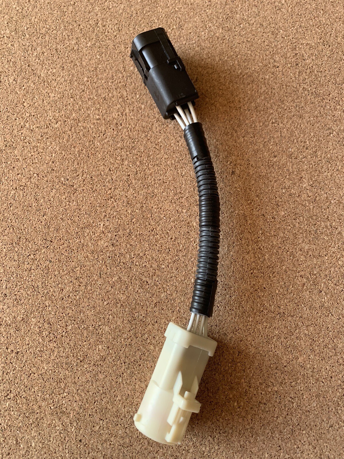 Econtrols E1557400 Adaptor, Spectrum II DLC to Spectrum III Diagnostics Cable