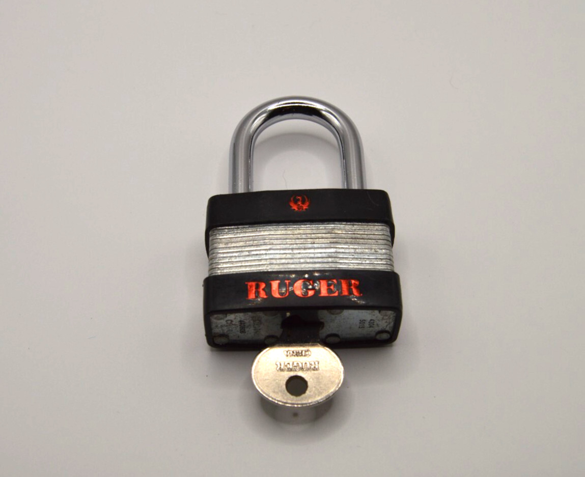 Genuine Ruger Gun Lock - 1 key - Pre-Owned
