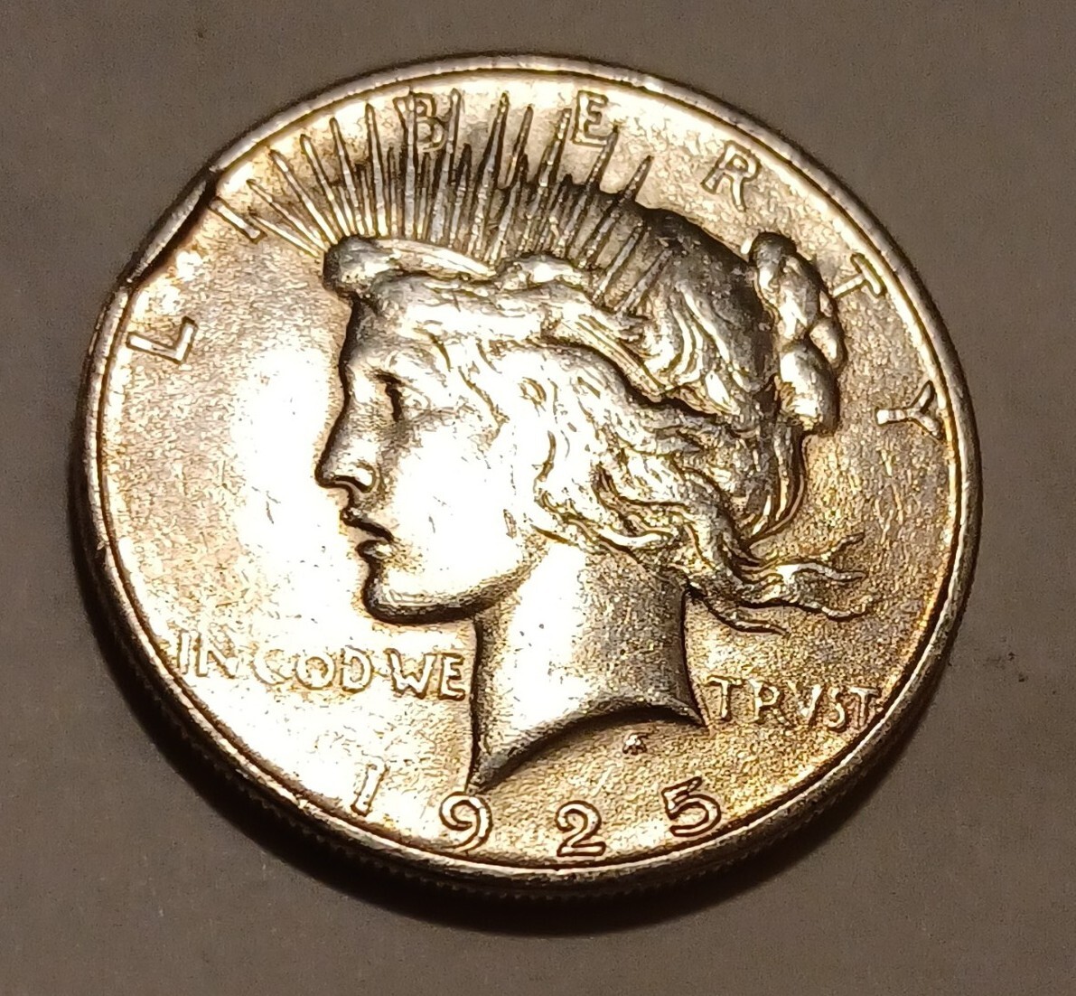1925 s  Peace Silver Dollar -  NO RESERVE - Combined Shipping