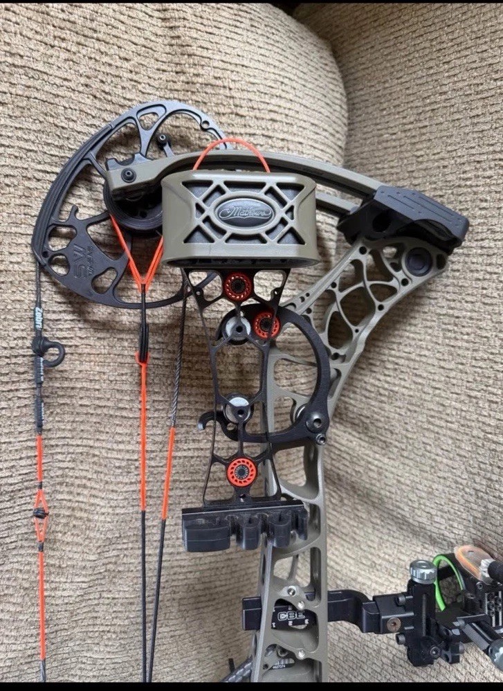 Mathews Phase 4 29 Right-Hand