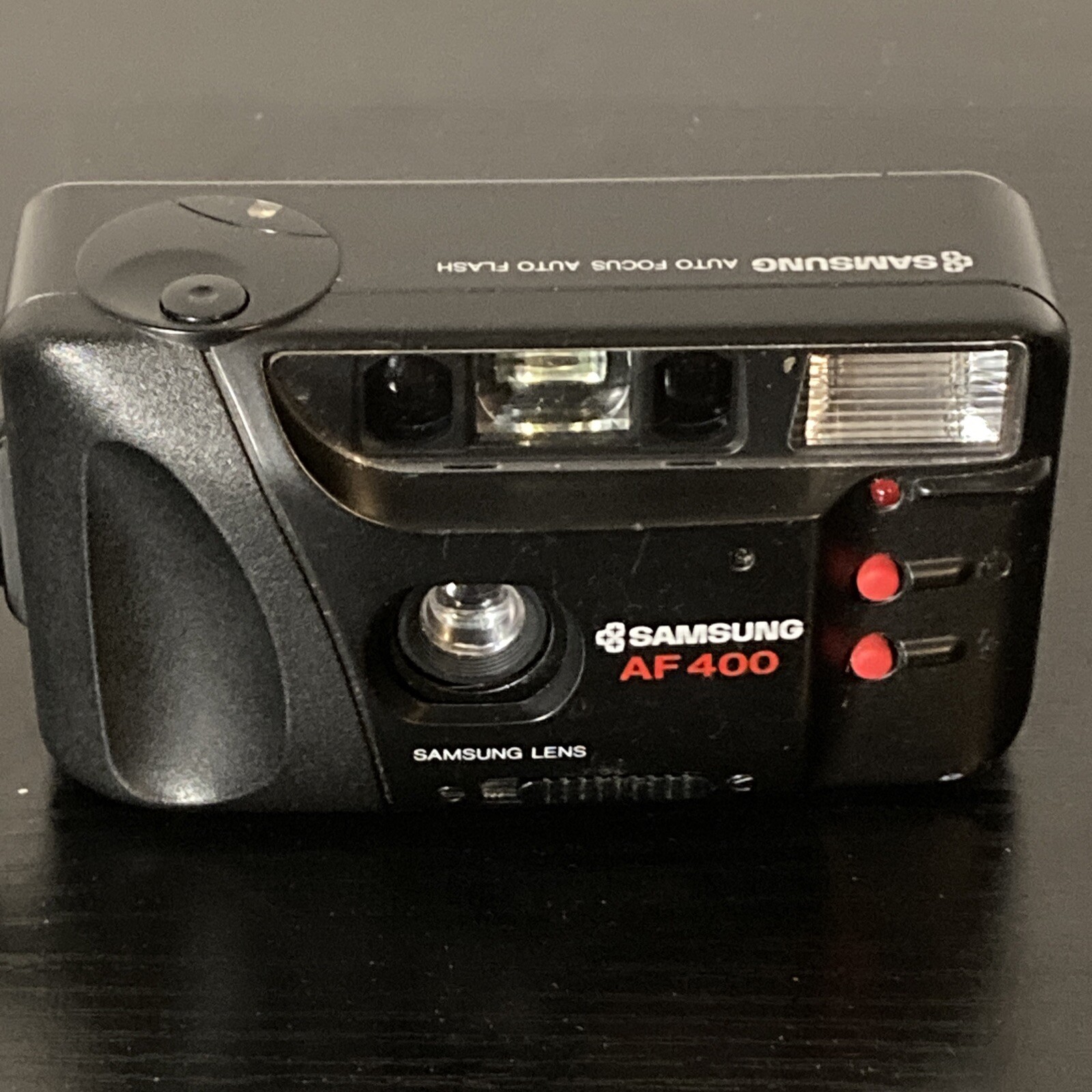 Samsung AF 400 Camera super great working condition. 35 mm camera. ￼ VINTAGE!!!!