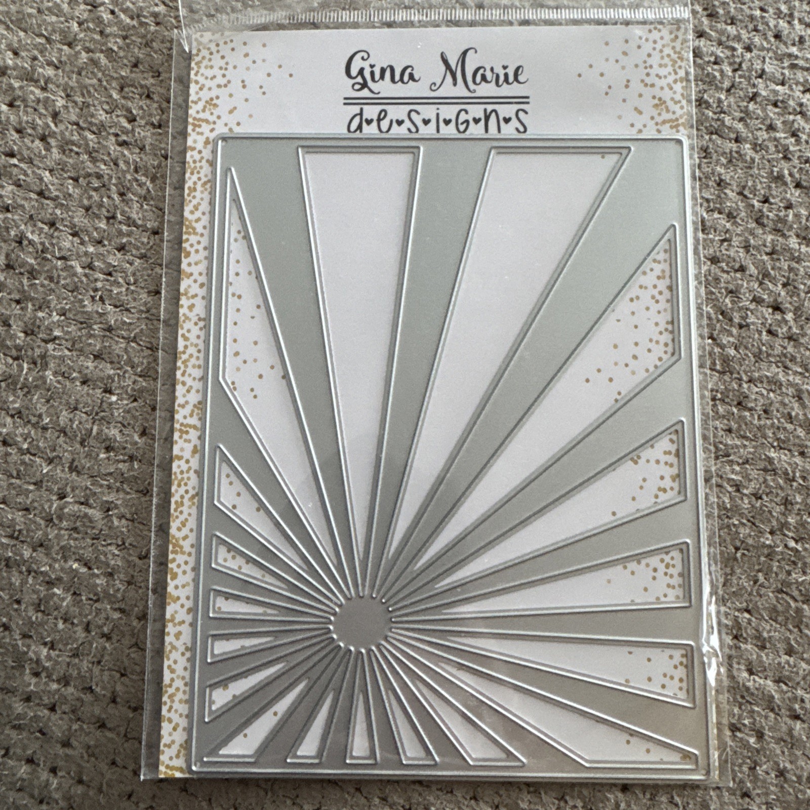 805 Gina Marie Designs Sun Star Burst Background Cover Plate Craft Cutting Die