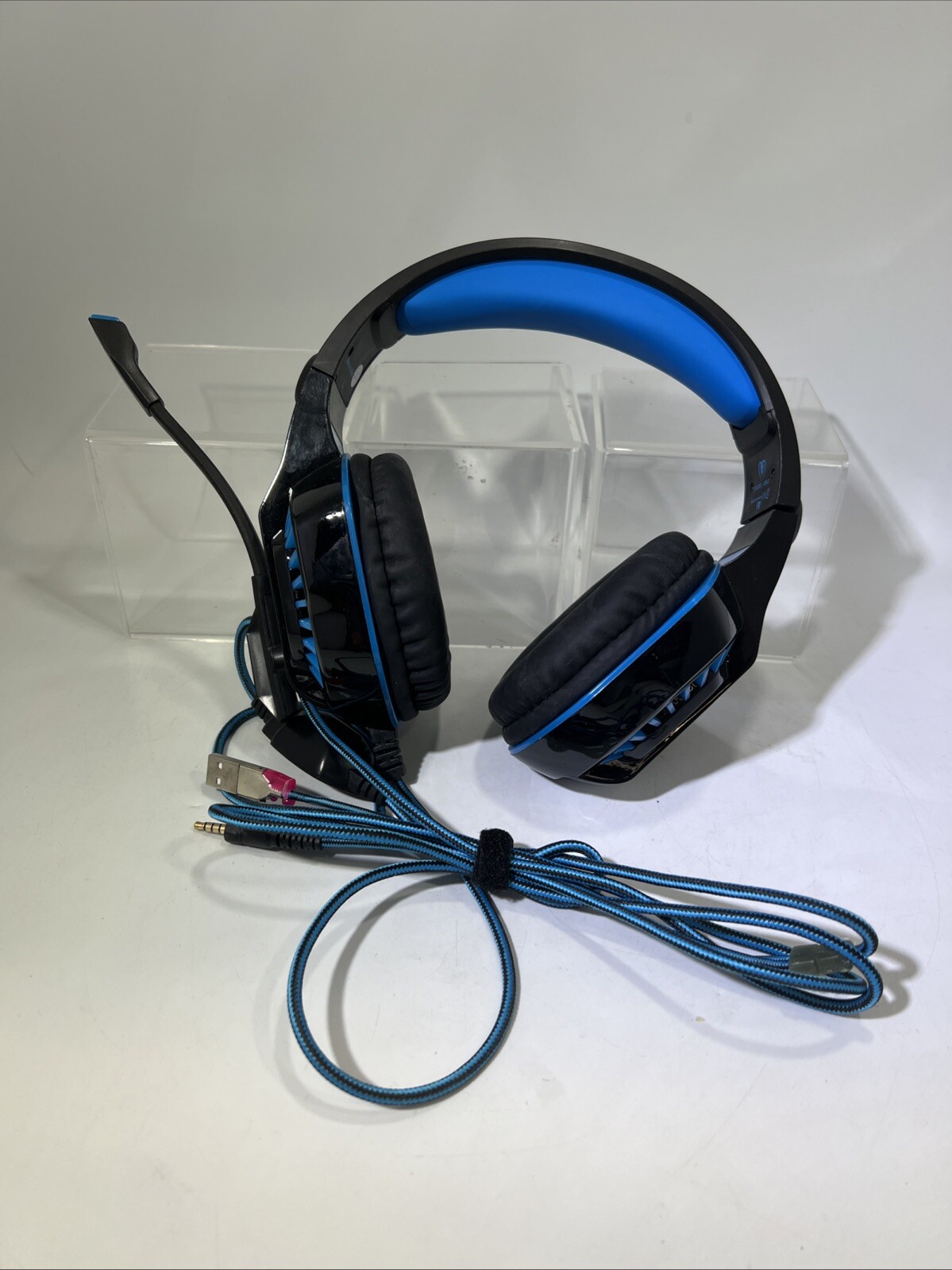 Beexcellent GM-2 Pro Gaming Over-Ear Wired Headset Blue USB Connection