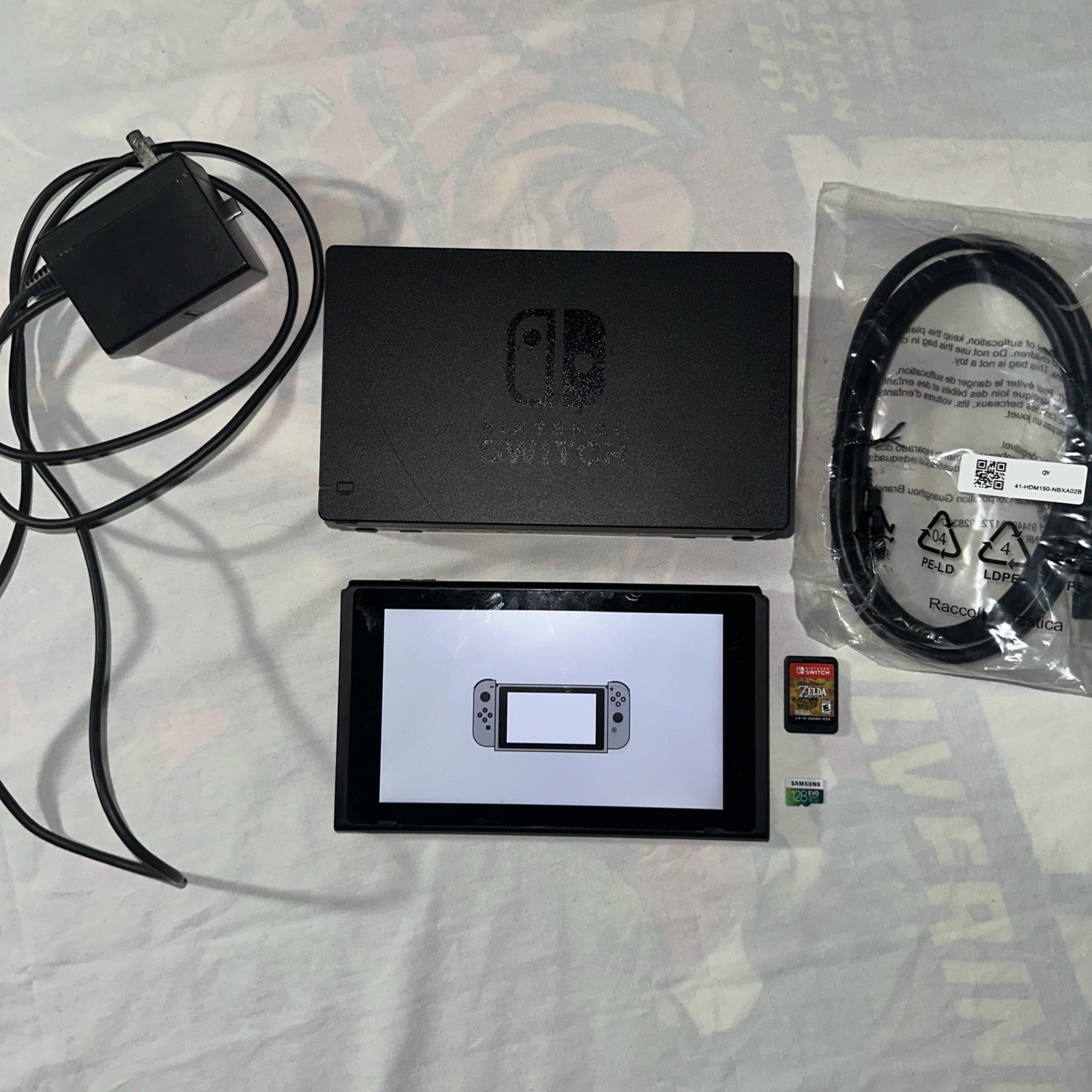 Nintendo Switch HAC-001 Black Console Dock Cables 128gb Micro SD Game No joycons