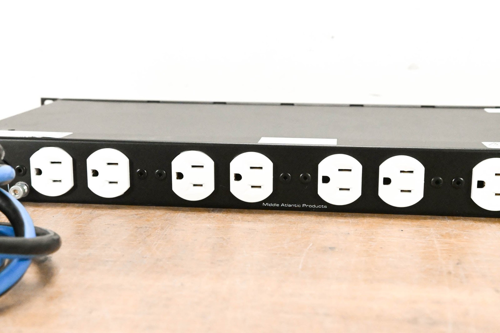 Middle Atlantic PD-915R-PL 9-Outlet Rackmount Power Distribution Unit CG013XT