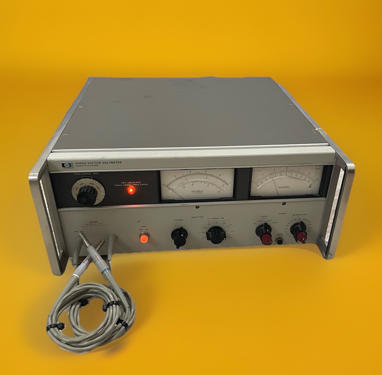 HP 8405A 1MHz-1000MHz Vector Voltmeter + Probe Accessories