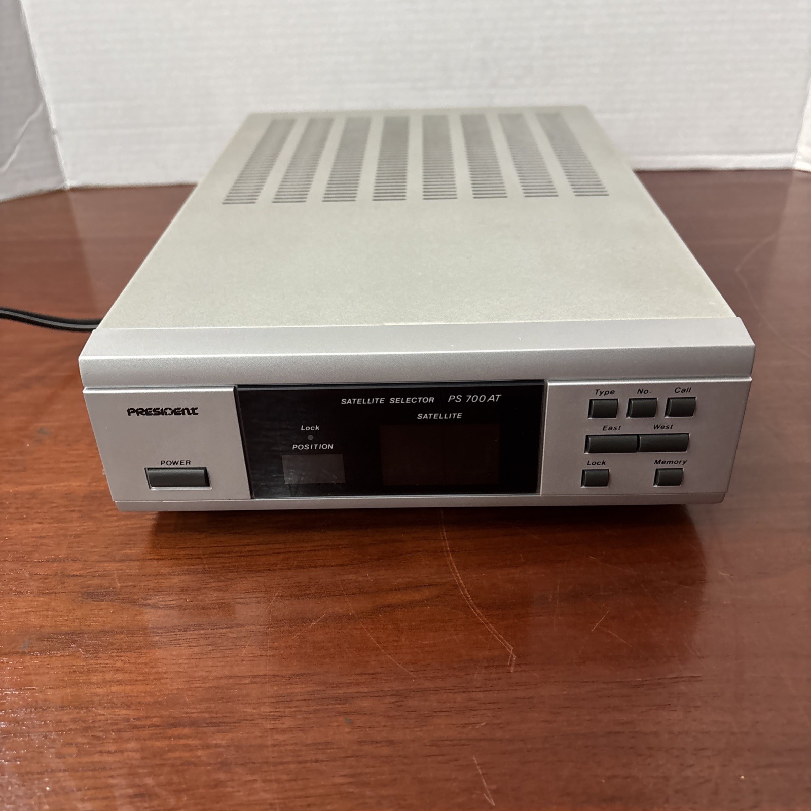 President Satellite Selector PS 700 AT ***Untested