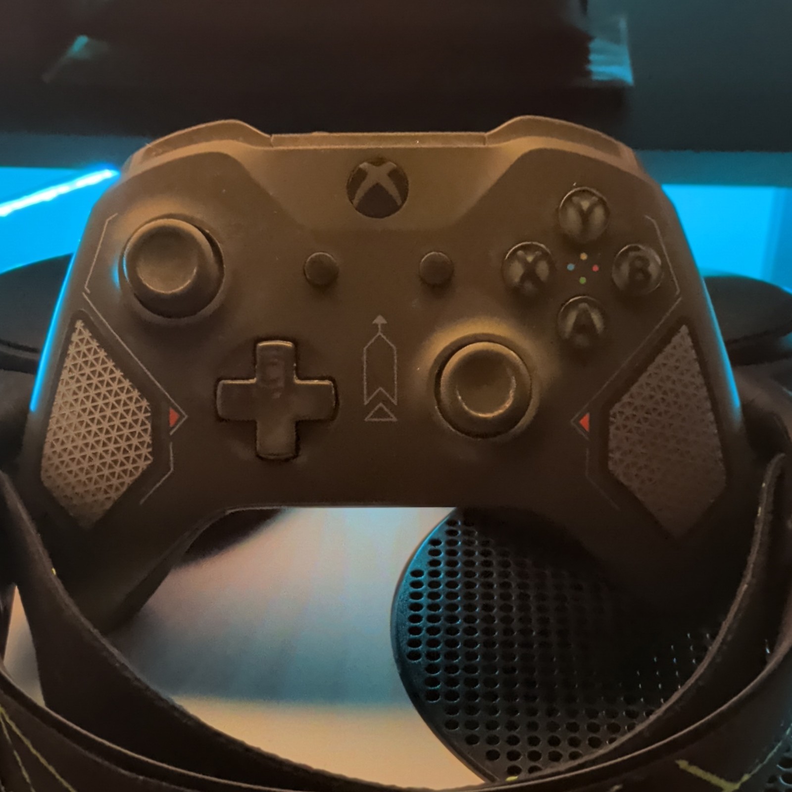 Microsoft Xbox Series S Bundle w/ Controller, SteelSeries Headset, Seagate 1TB …