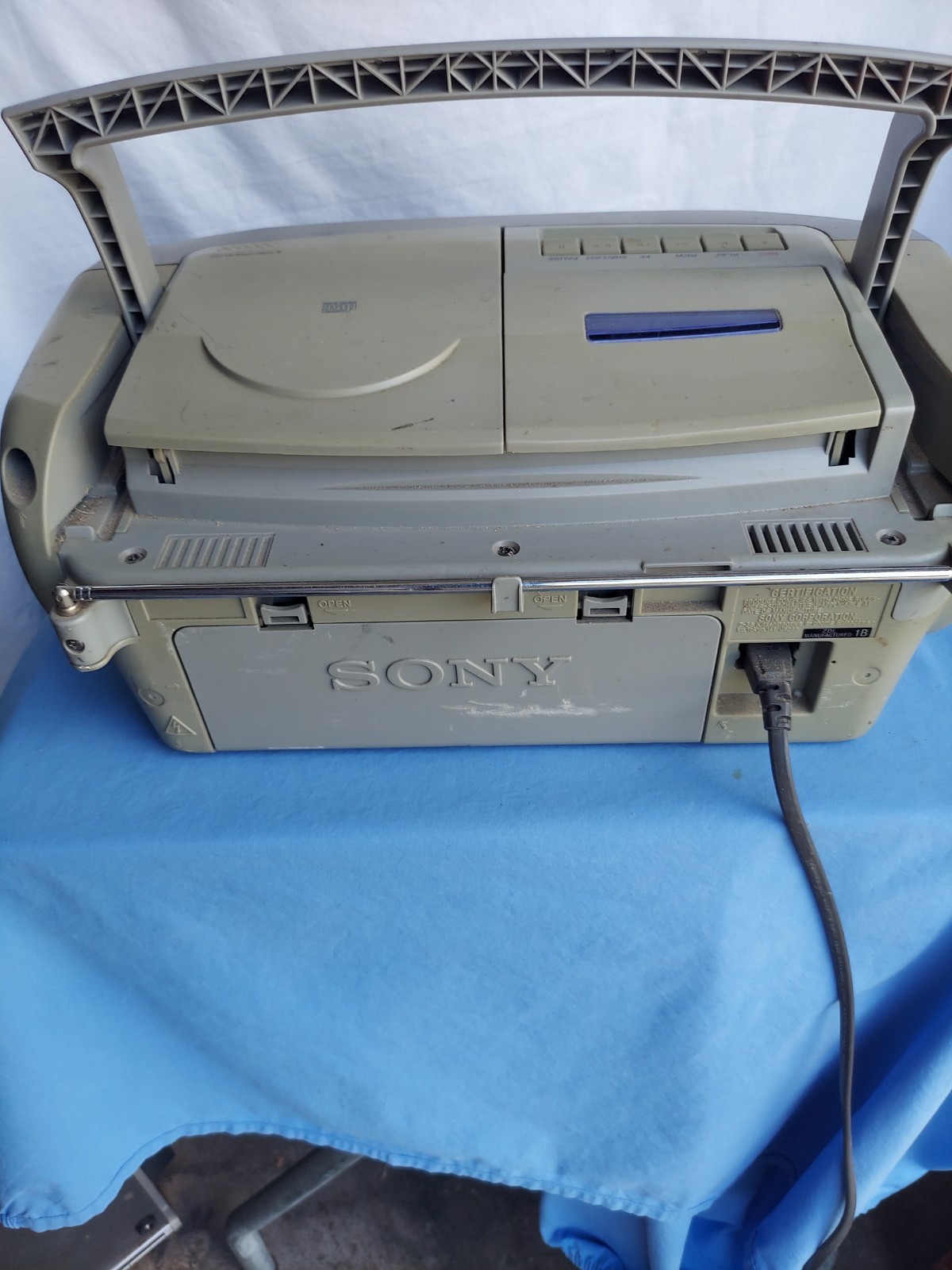 Sony CFD-S26 Jam Box CD Cassette AM/FM Radio Tested