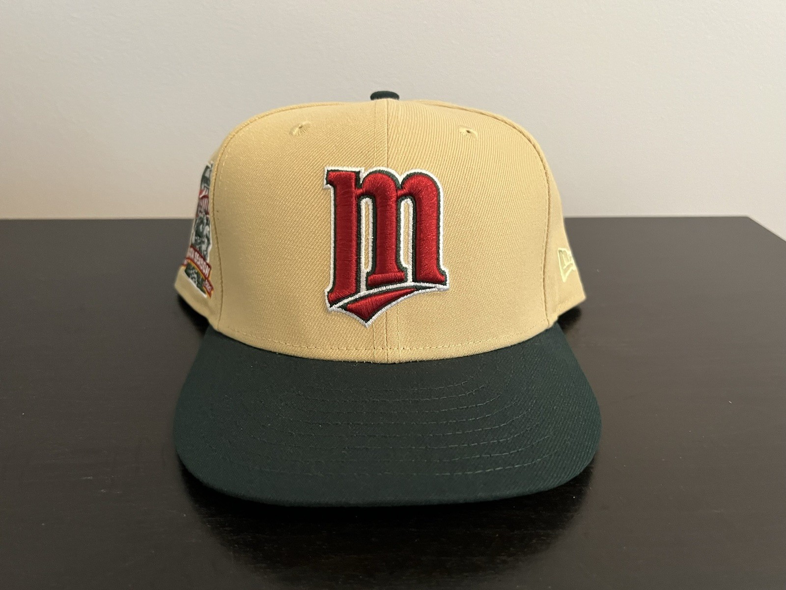 New Era 59fifty Minnesota Twins Fitted Size 8. Pro Image America. MN Wild cross