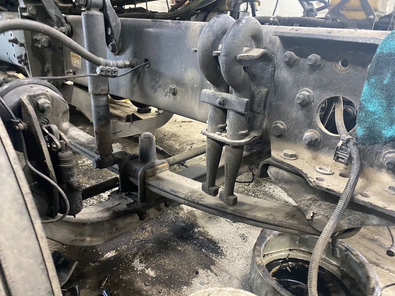 Front Leaf & Springs N/A Used P-12847