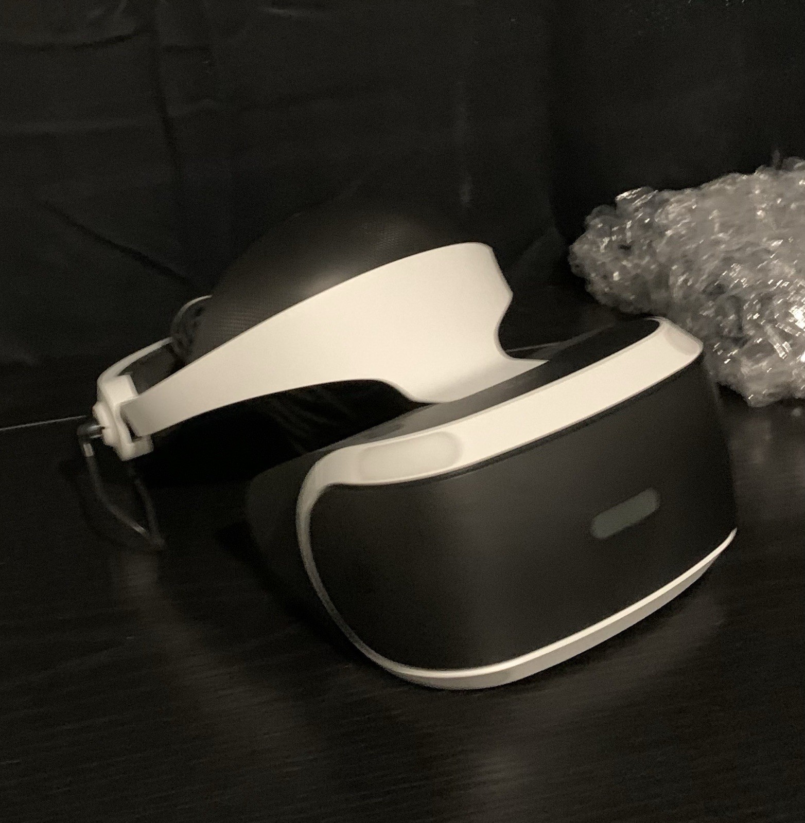 PSVR Bundle With Motion Controllers And Camera. Comes With Every Thing Pictured.