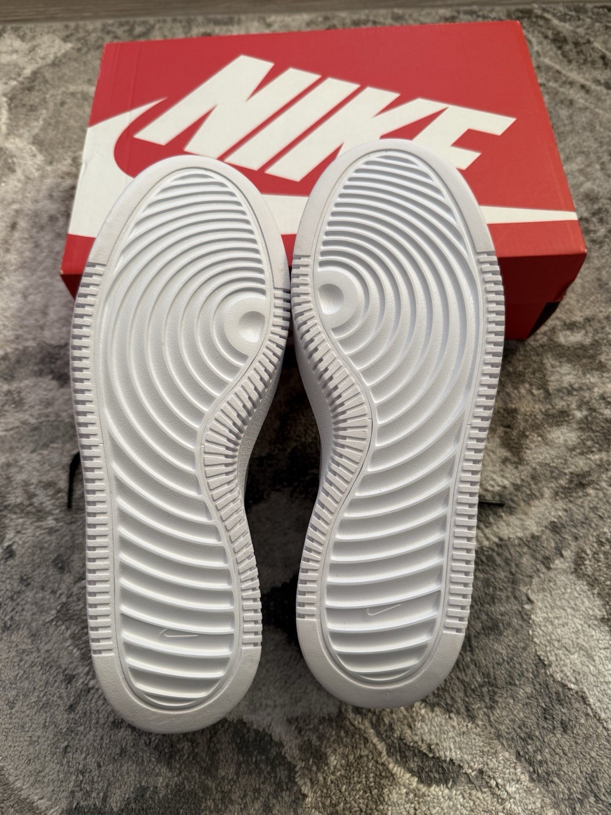 Nike Womens Court Vision Alta Black White CW6536-001 Size 7.5US - 38.5EUR