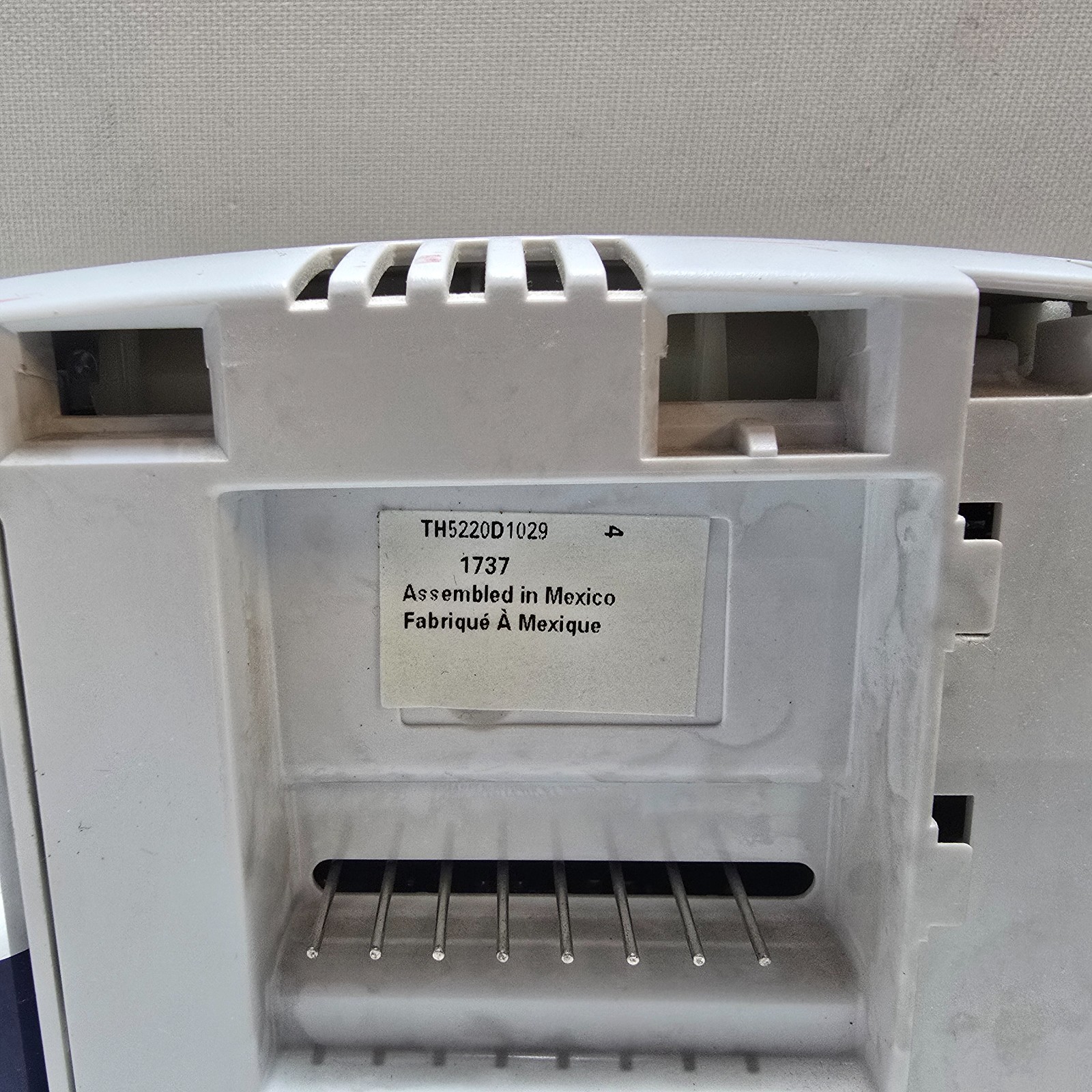 HONEYWELL TH5220D1029 FocusPRO 5000 Non-Programmable Thermostat