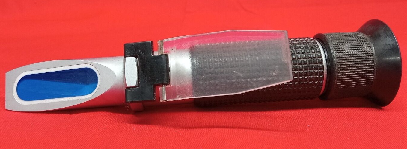 PORTABLE REFRACTOMETER COOLANT TESTER +/-2% RATIO
