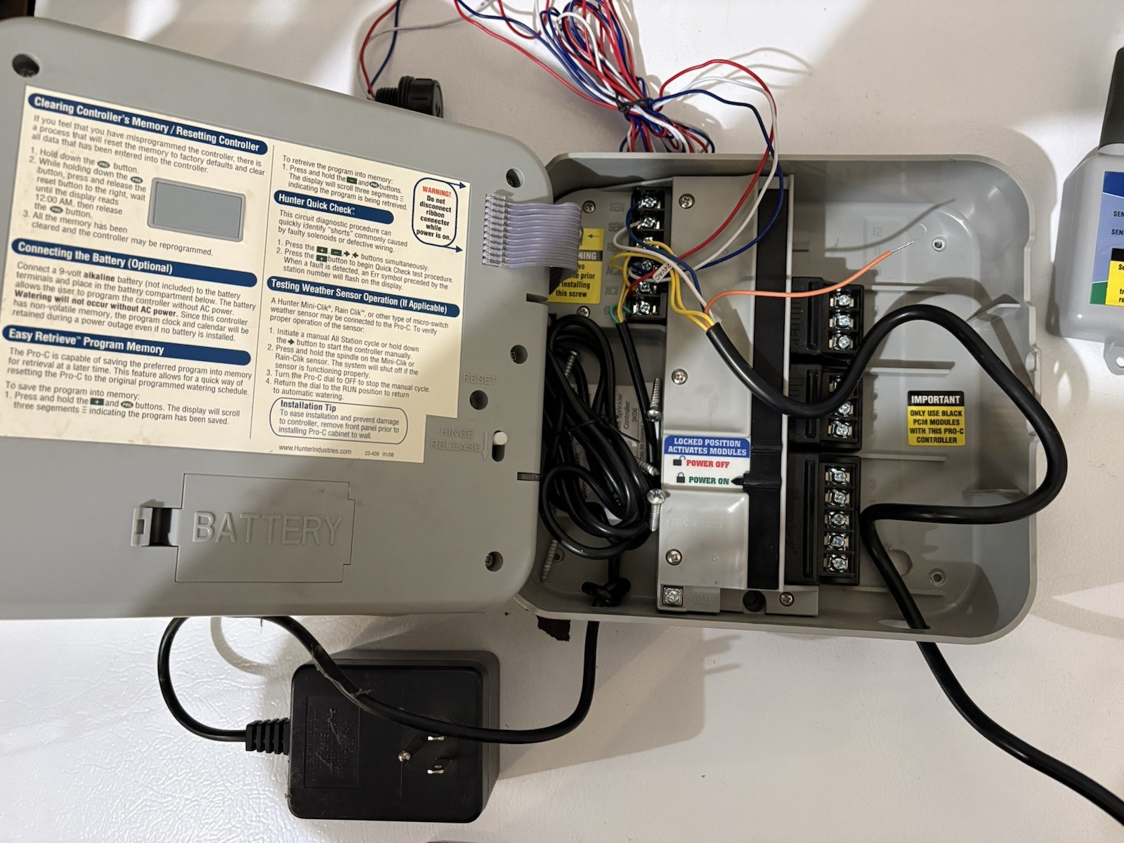 Hunter Pro-C Irrigation Sprinkler Controller PC-300i w/ WR-CLIK-R Sensor 9 Zone