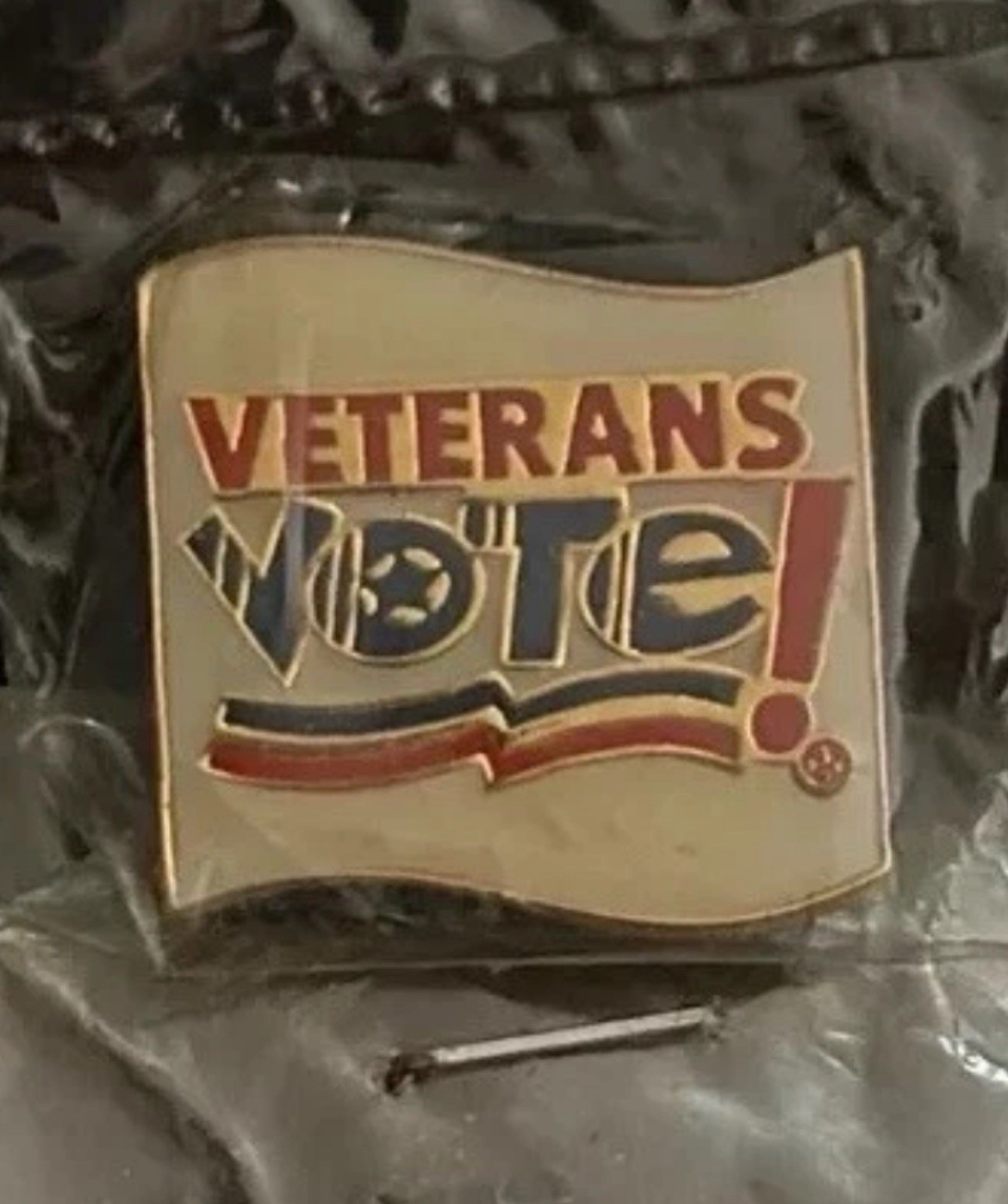 3/4” Vintage VETERANS VOTE Flag Pin - Free Tracked Shipping