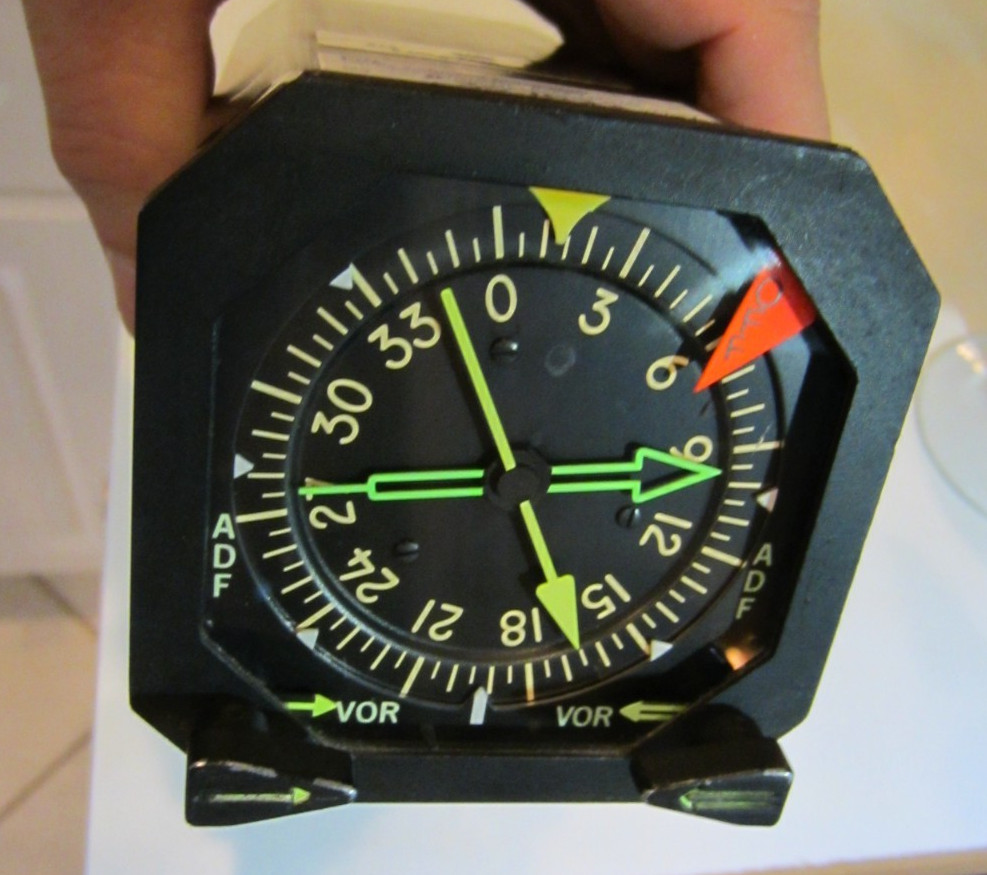 RADIO MAG RMI TYPE D3337LB61C P/N 520-3337-213