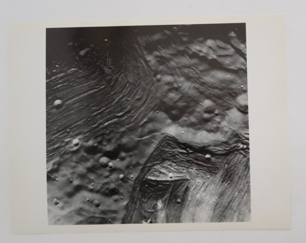 Miranda's Terrain NASA Jet Propulsion Laboratory 8.5" x 11" Image Photo 1987