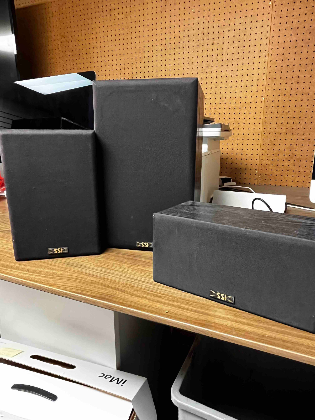 SSI Speaker System (Sub woofer, Center, Front) - 3 piece