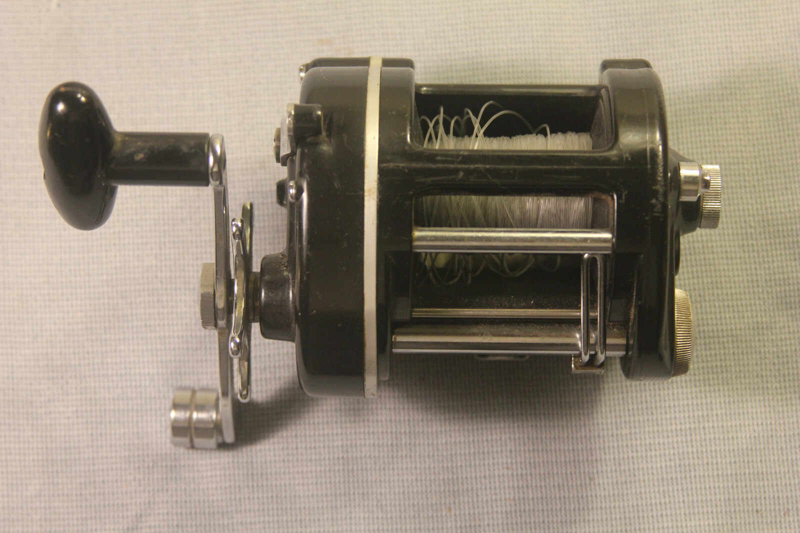 SHAKESPEARE MODEL DH FISHING REEL