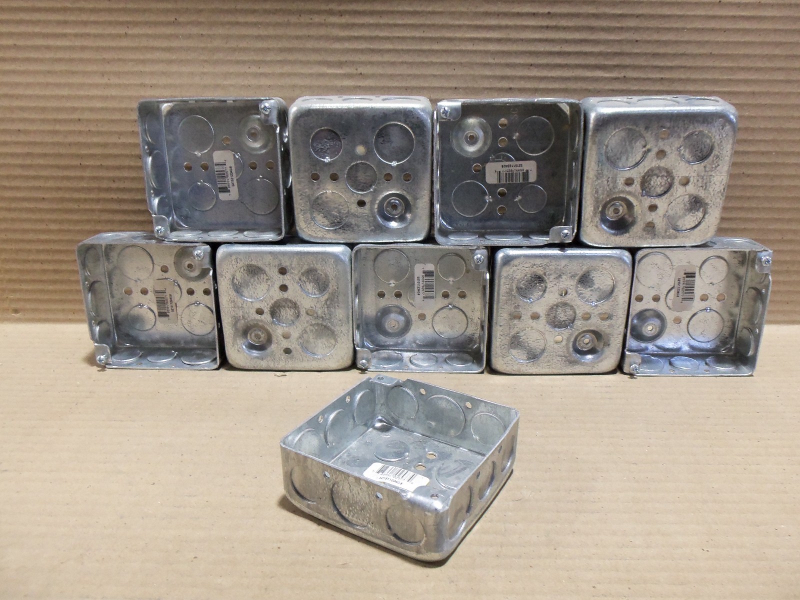 NEW LOT OF 10 STEEL CITY 521511234GB STEEL ELECTRICAL BOX WITH GROUNDING BUMP