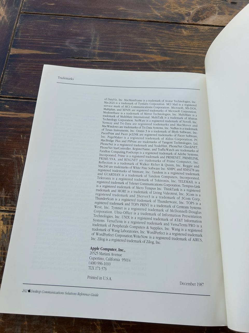 Apple Desktop Communications Solutions Reference Guide 1987 Vintage Book