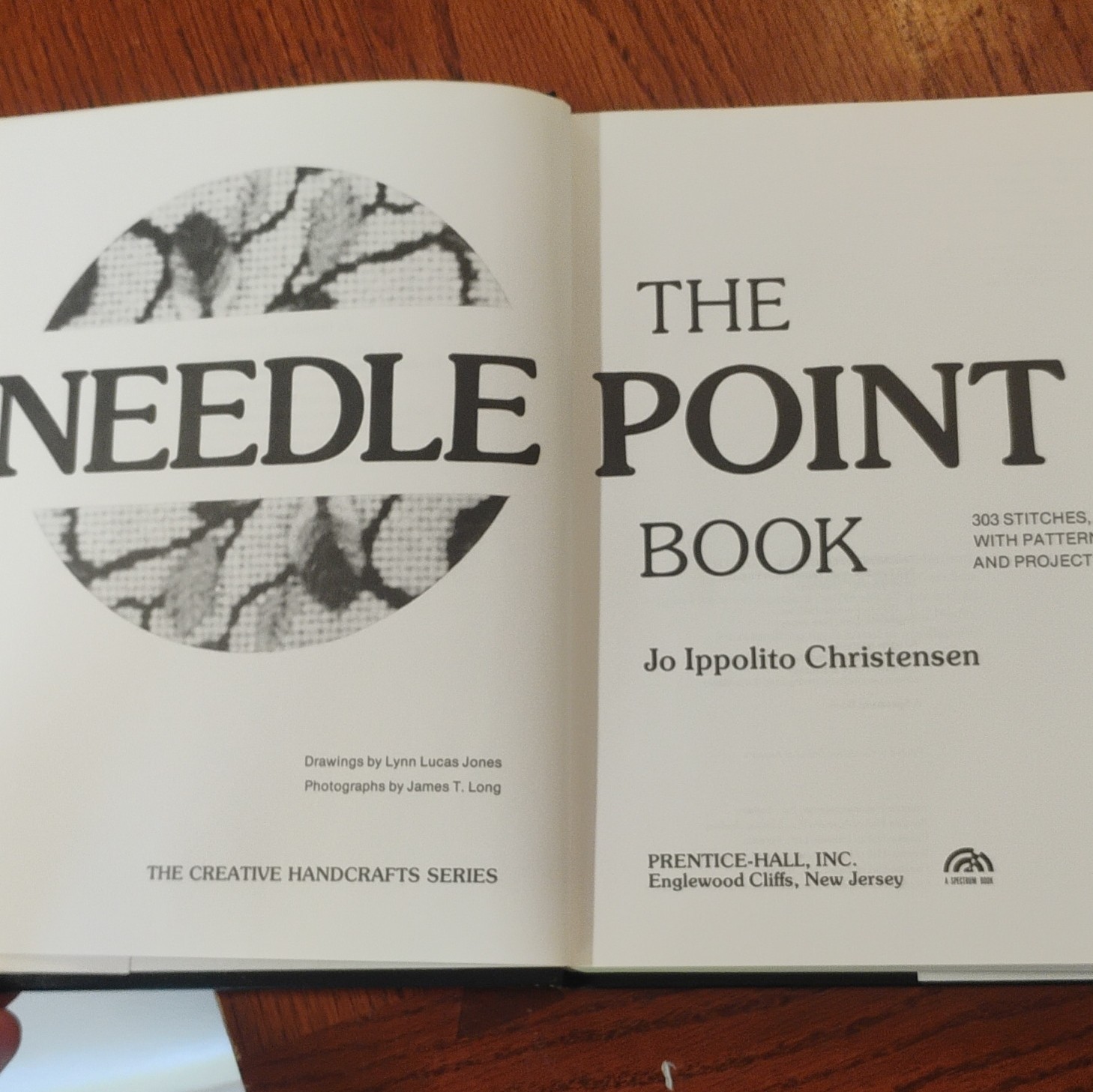 The Needlepoint Book: 303 Stitches with Patterns & Projects Vintage