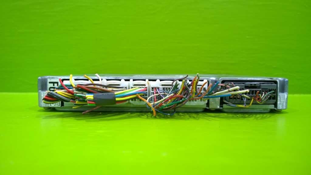 98 LEXUS LS400 4.0L AT ECM ELECTRONIC ENGINE CONTROL MODULE OEM 2395-33