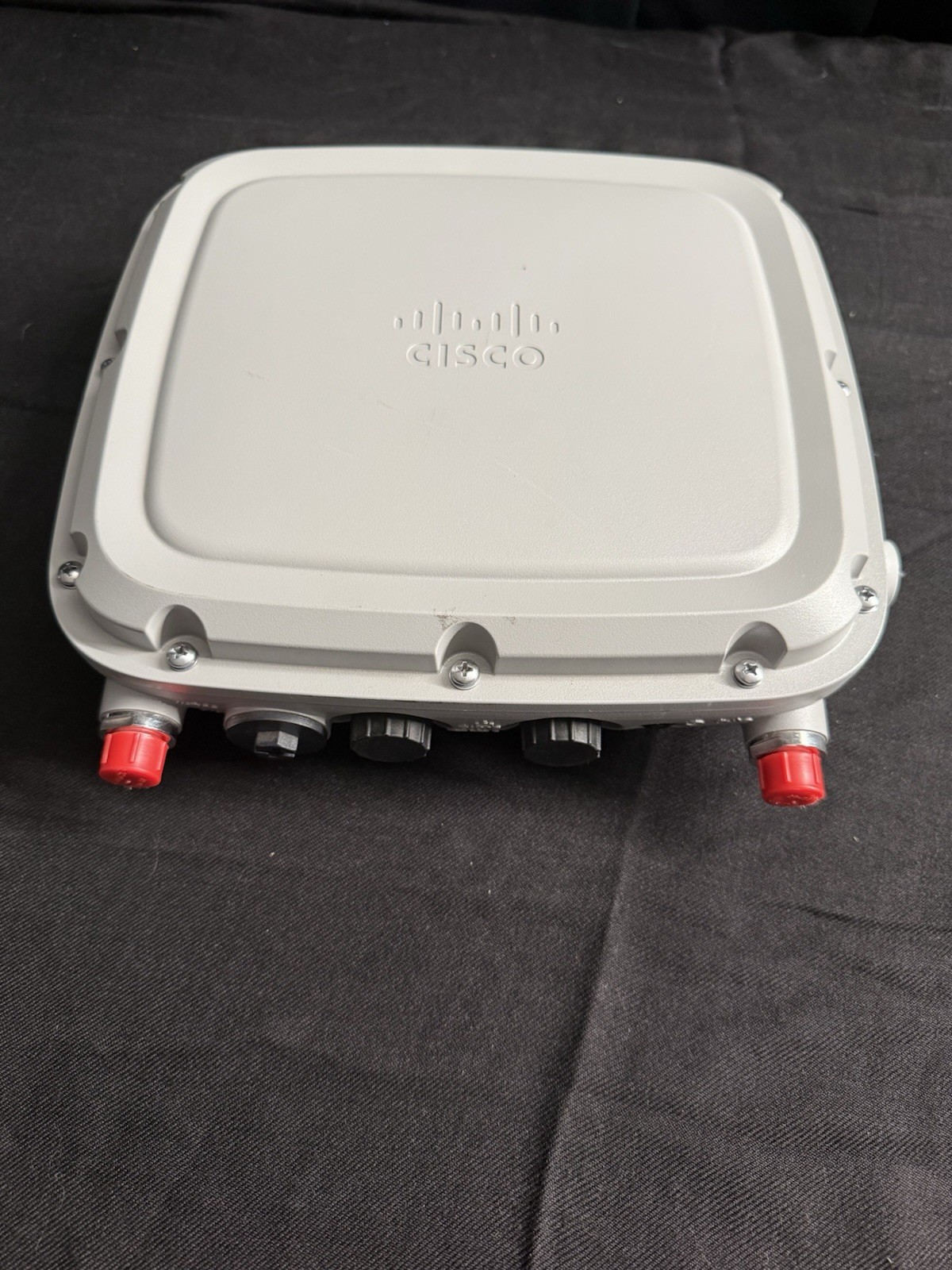 Cisco C9124AXE-B Catalyst 9124AX Series Outdoor Access Point. BASE ONLY. Tested