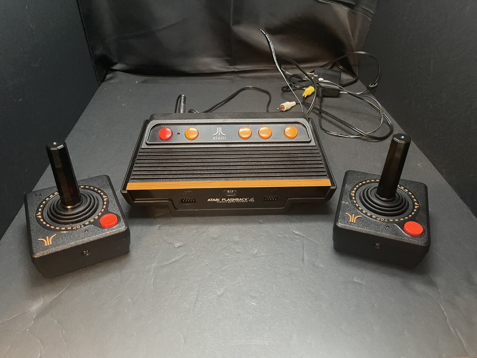 Atari Flashback 4 Classic Game Console W/ 2 Wireless Controllers- Working
