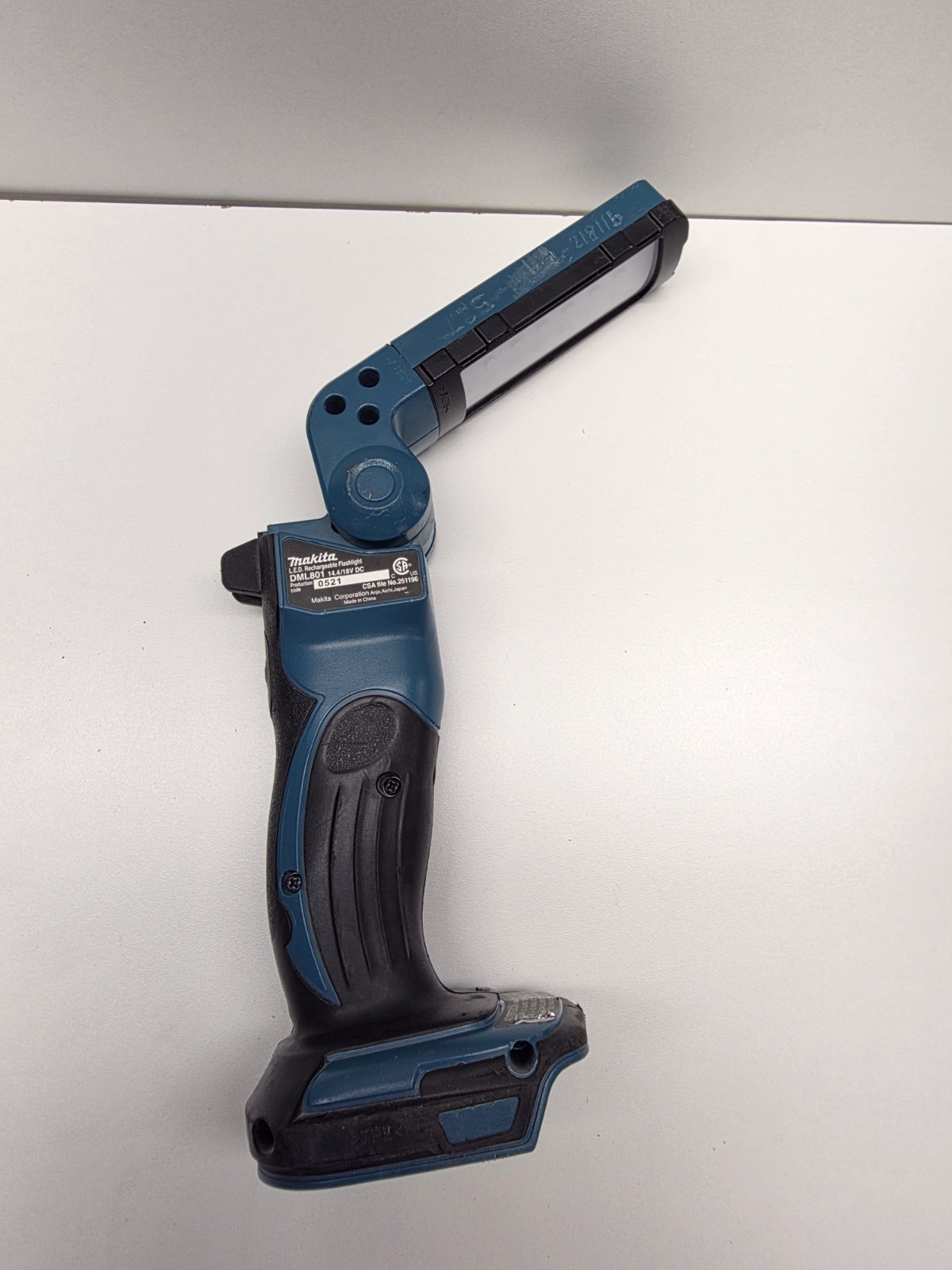 Makita DML801 Cordless LED Worklight 18V Handheld Blue Black Plastic