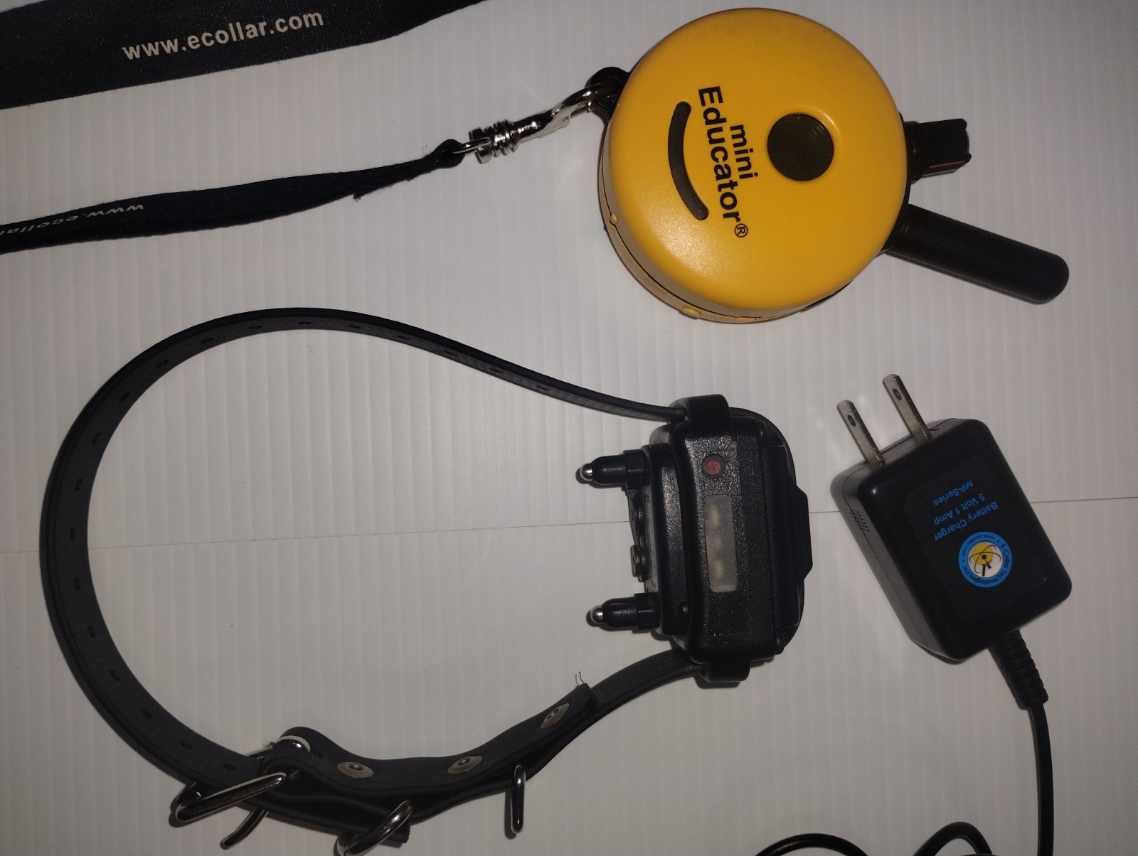 USED-ET-302-Mini Educator-1/2 Mile Rechargeable Dog Trainer E-collar with Remote