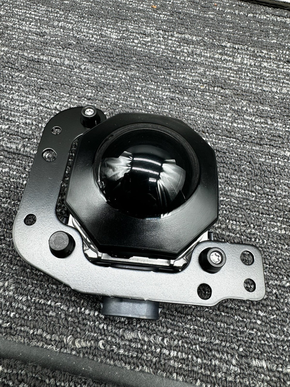 New OE 2019-2022 Jeep Cherokee Radar Cruise Control Sensor 68288429